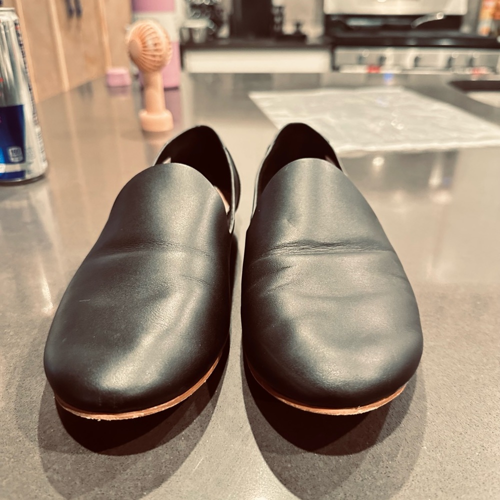 TOMS Black Leather Slip On Flats Size 8.5